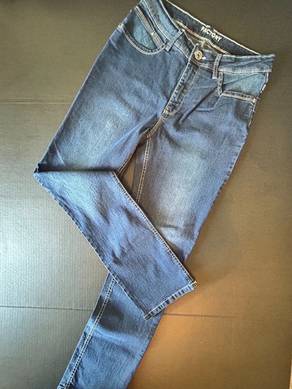 Factory Helen Jeans Size 31 Dark Wash Skinny Straight Denim